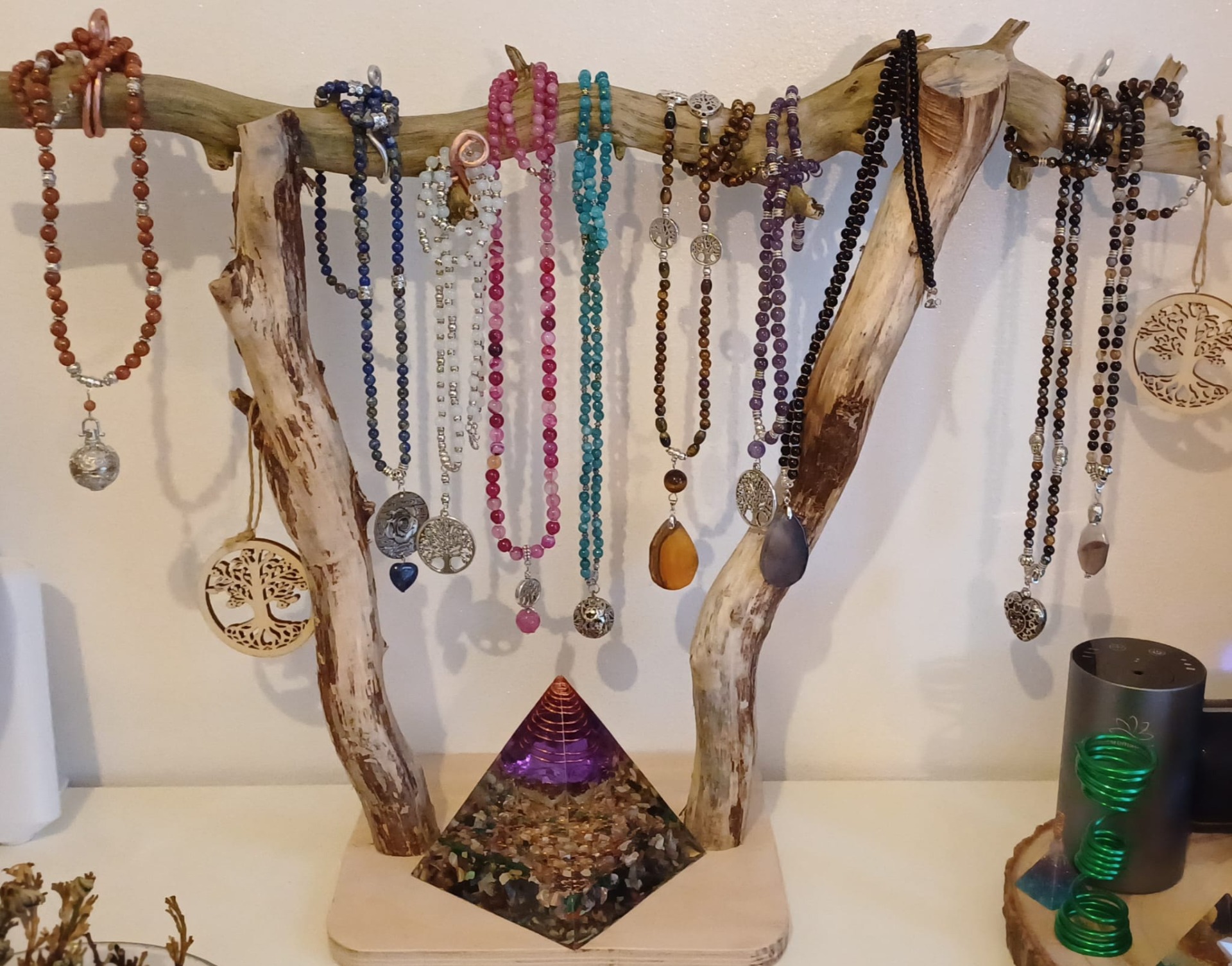 Collane Pietra Dura € 30,00 Bracciale € 15,00-10,00